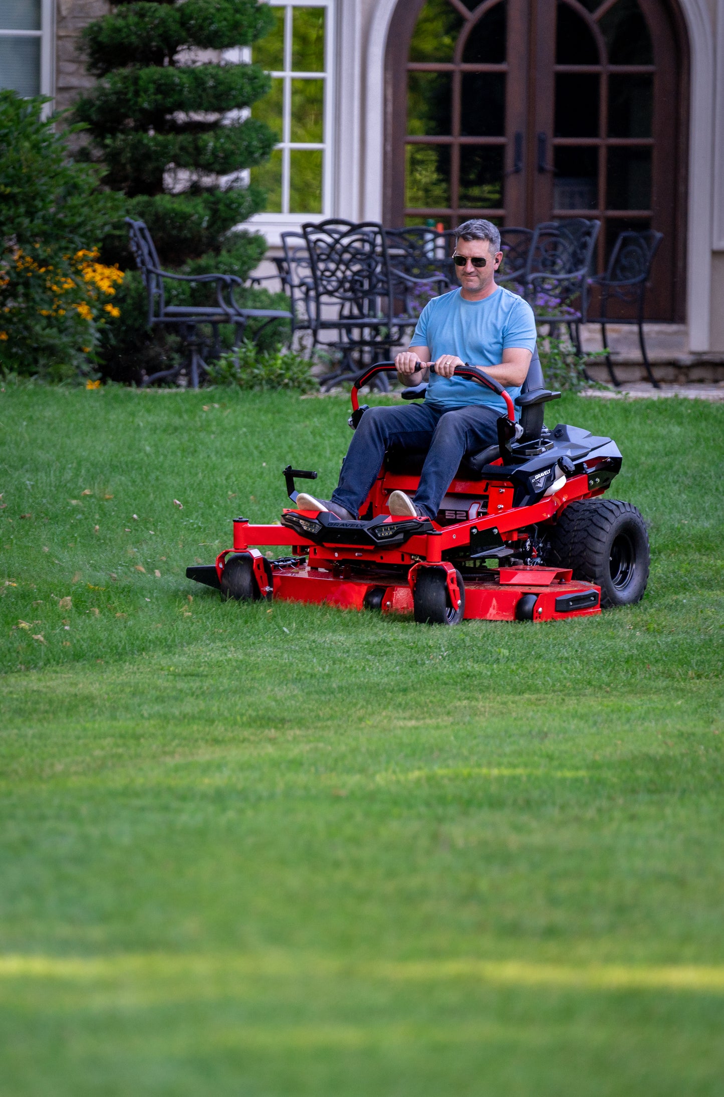 GRAVELY Z-TX 42" KAWASAKI 21.5HP